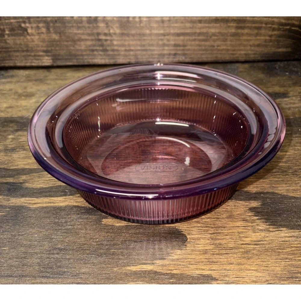 Corning Ware Visions Cranberry 1 Liter Sauce Pan and Round V-30-B 24oz Dish